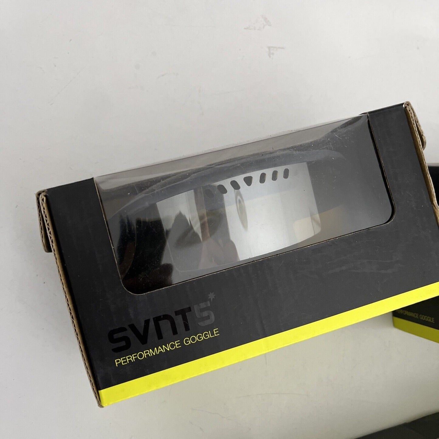 4x SVNT5 Performance Snow Goggle for Skiers & Boarders Anti Fog NEW