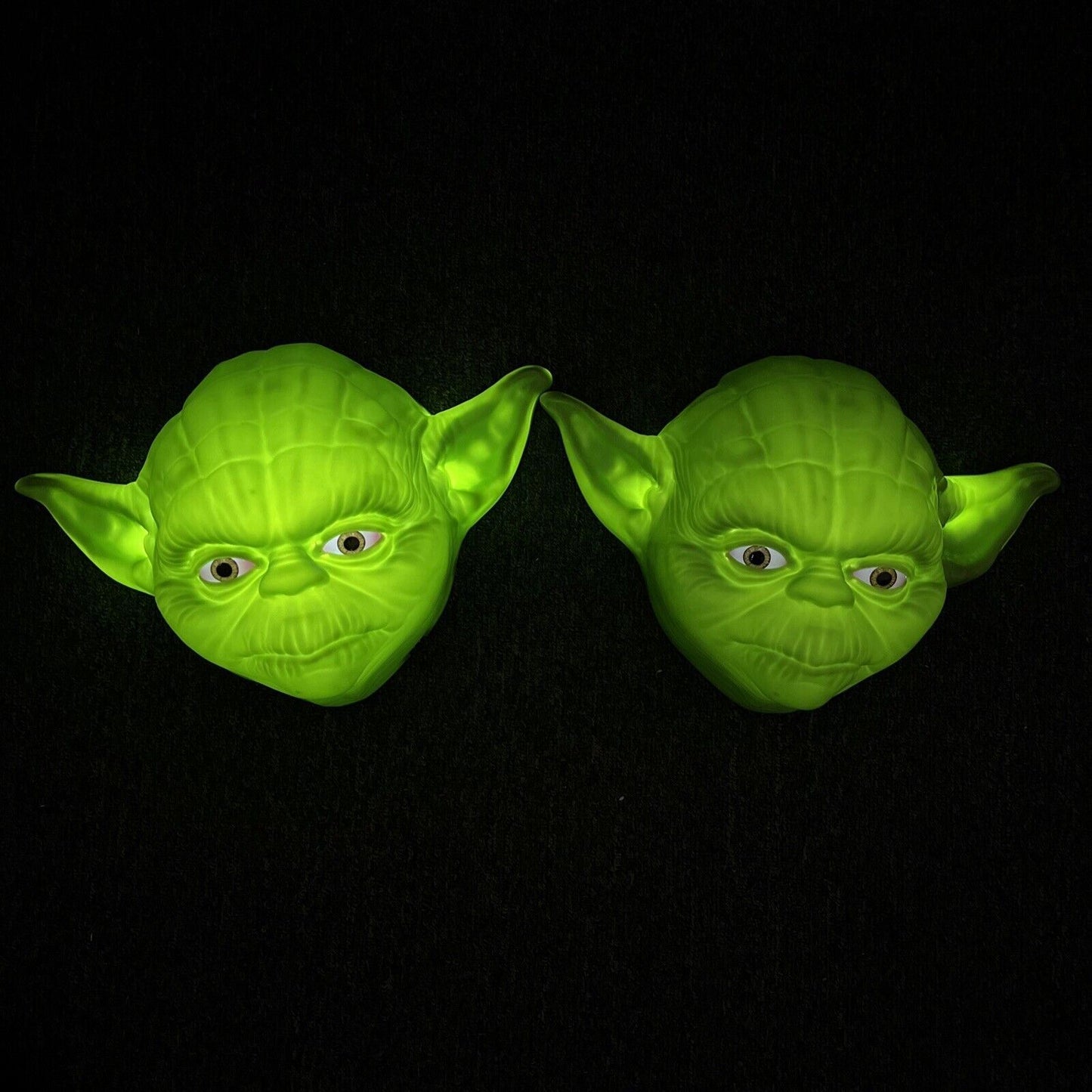 2x Star Wars Yoda Light Up Head  3D Deco LED Wall Light 3D Light FX