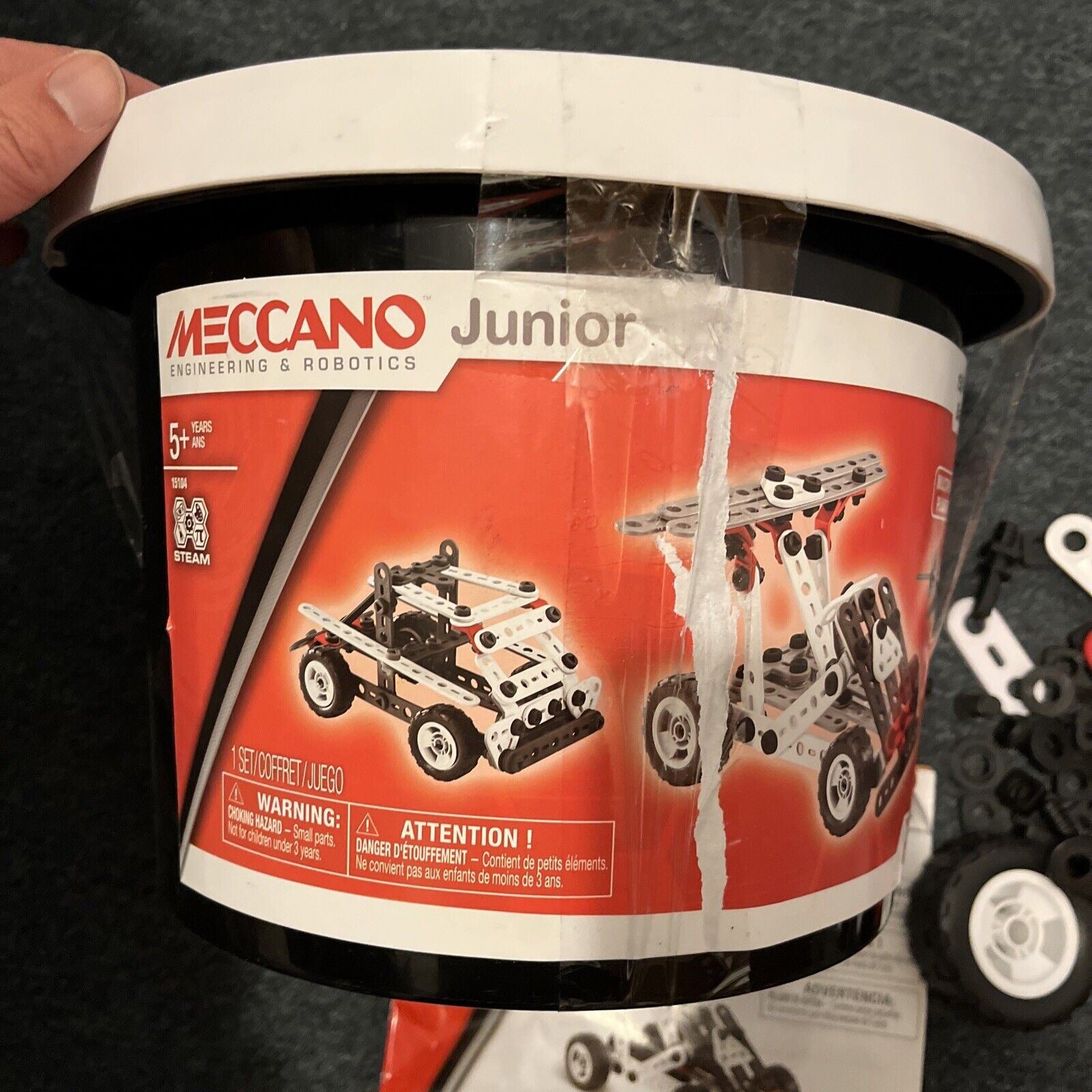 Meccano Junior, 150 pcs Bucket STEAM Model Building Kit for Open