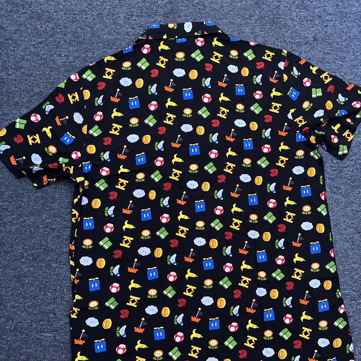 Official Nintendo Super Mario Symbols Shirt Large L Short Sleeve