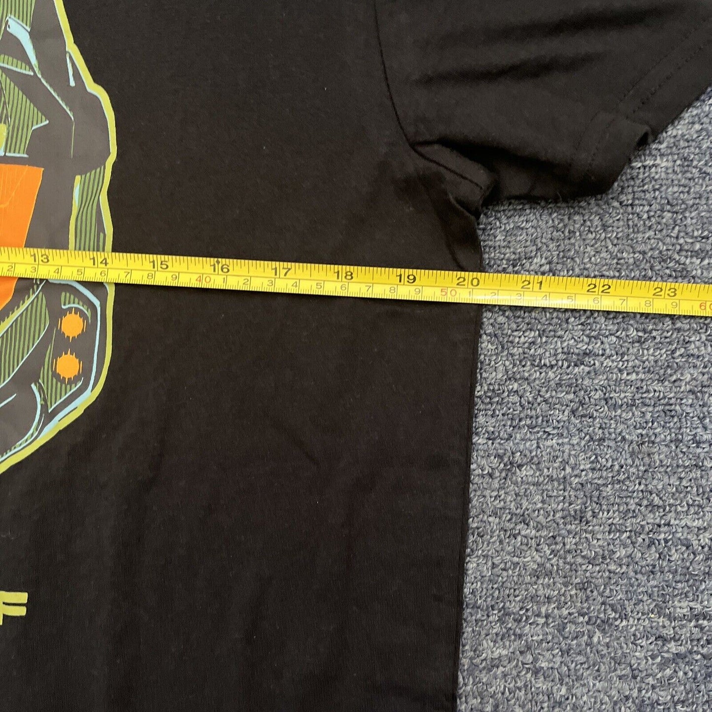 Official Halo Master Chief Helmet T-Shirt Black Large  NEW