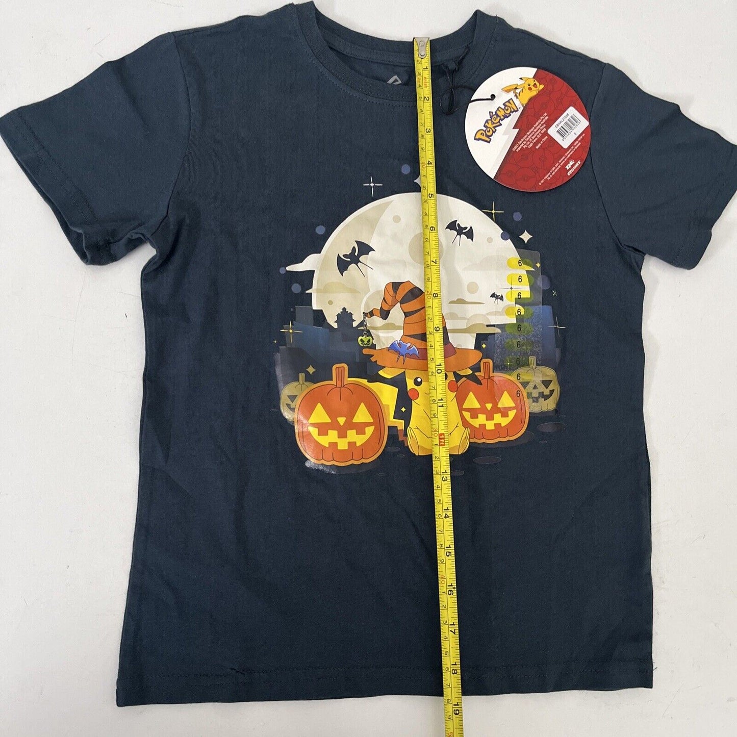 Official Pokemon Pikachu Halloween Kids T-Shirt Shirt 6 Small  NEW