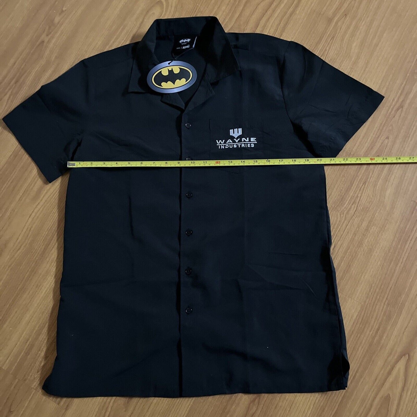 Official DC Comics Batman Wayne Industries Short Sleeve Shirt Small NEW