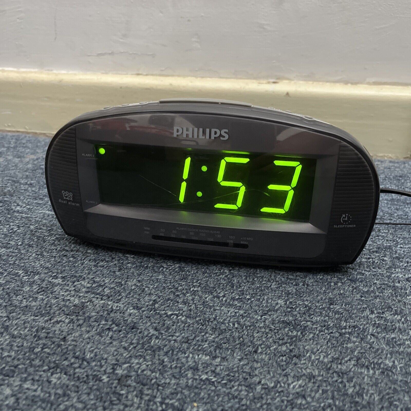 Philips Dual Alarm Clock AM/FM Radio AJ3540/79 Retro Unit