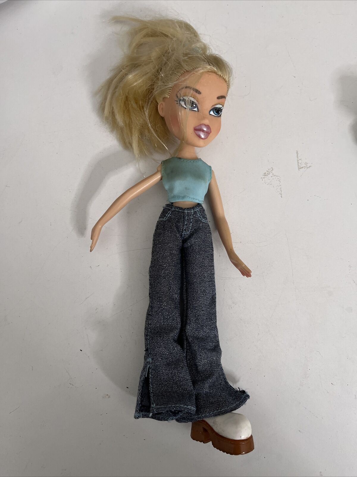 Bratz Doll Chloe 2001 Missing Left Foot 25cm