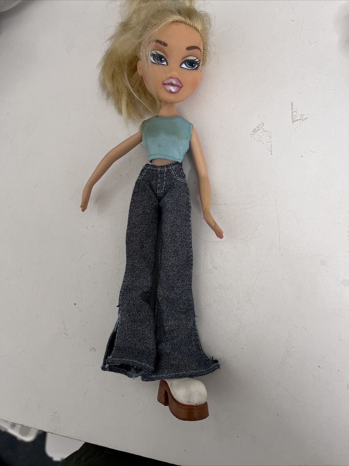 Bratz Doll Chloe 2001 Missing Left Foot 25cm