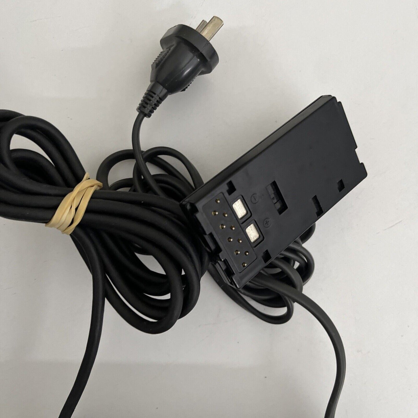 Sony Handycam Video8 CCD-TR2020E Video Camera Recorder *For Parts Or Repair