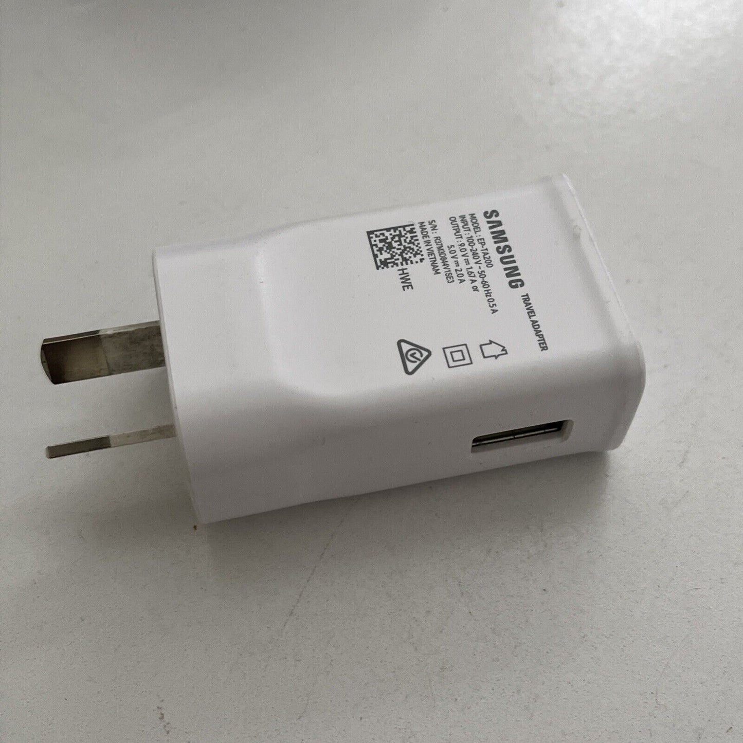 Genuine Samsung Travel Adapter USB EP-TA200