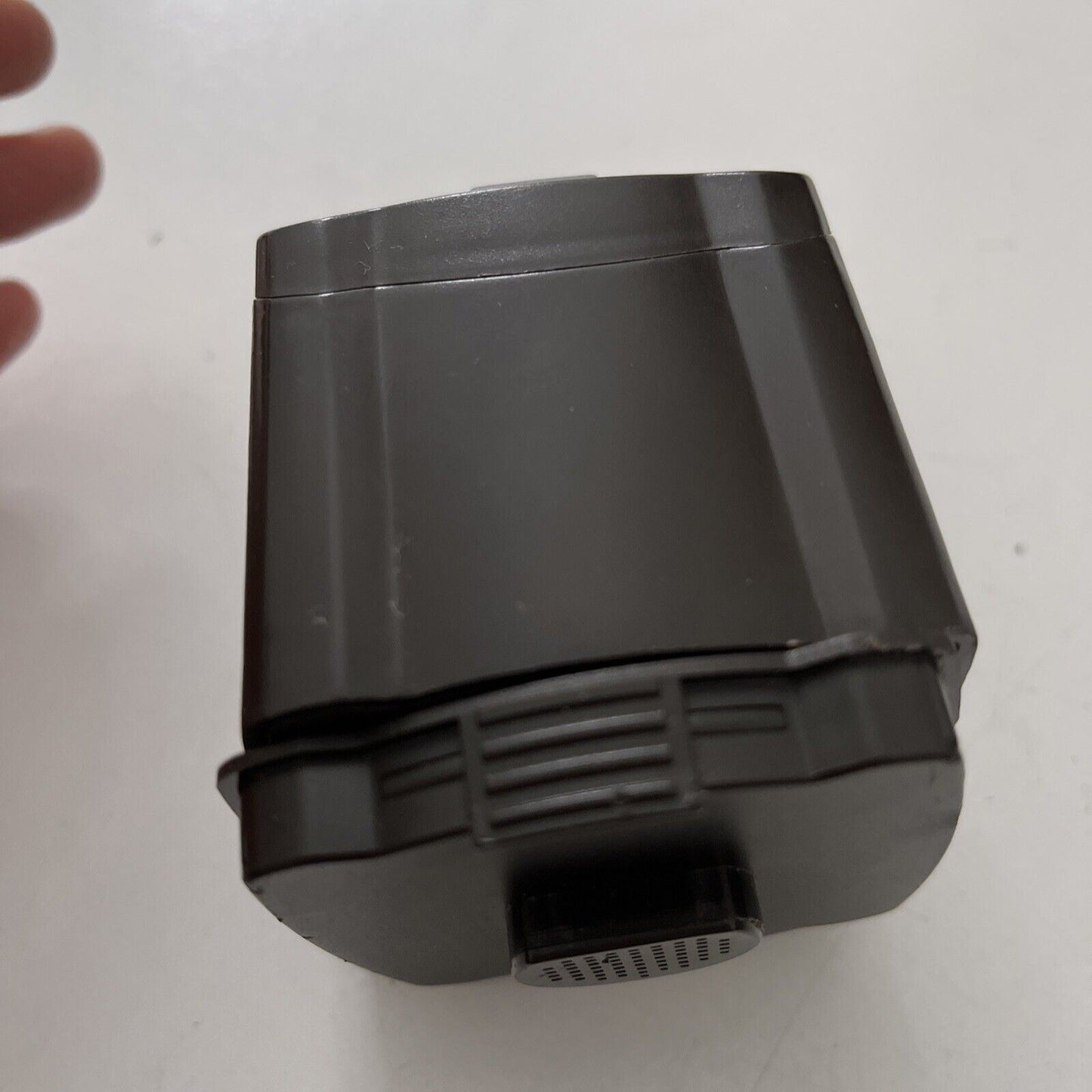 Aqua One Automatic Fish Feeder *missing container but in working order