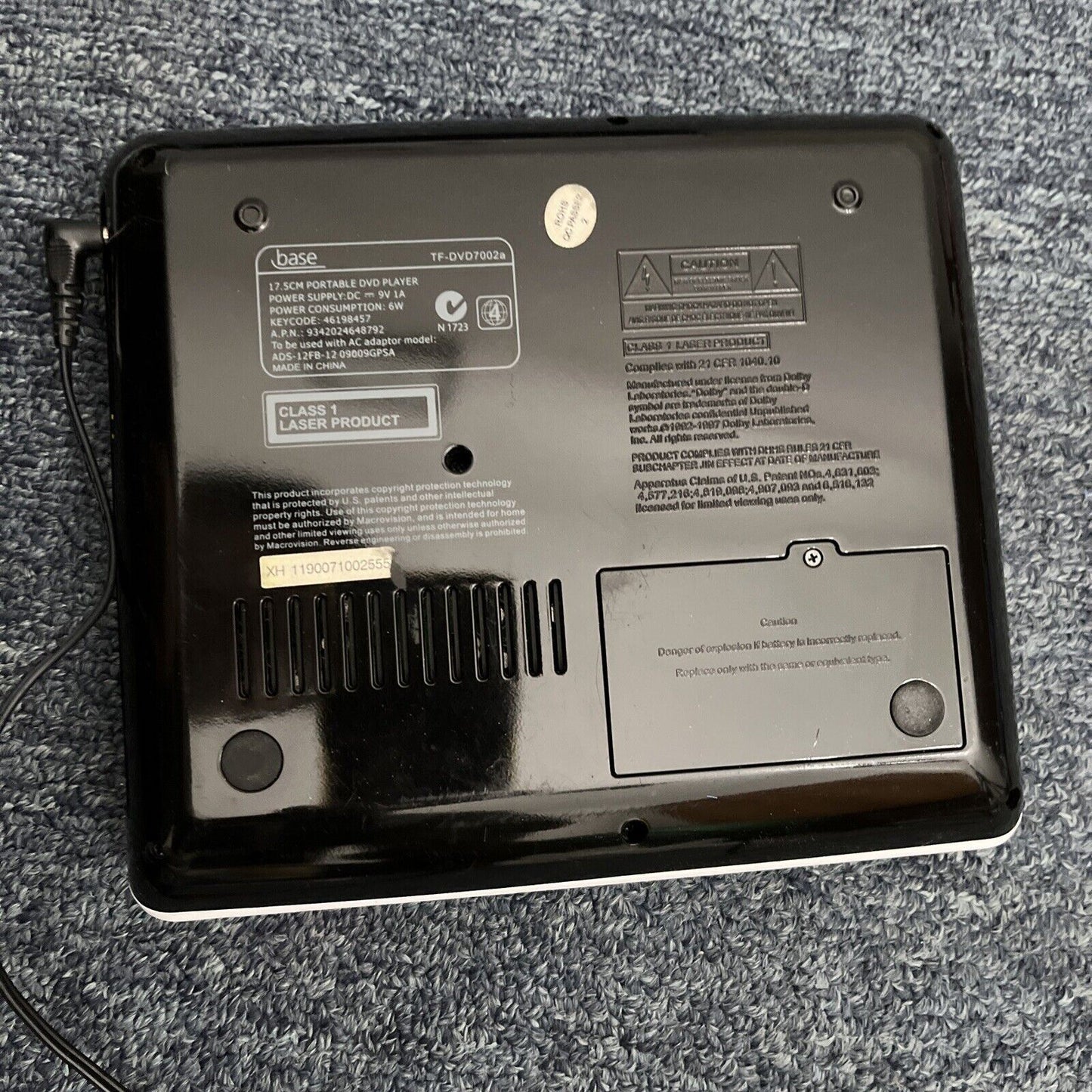 Base 17.5cm 7" Portable DVD Player with Car Charger & AC Adapter