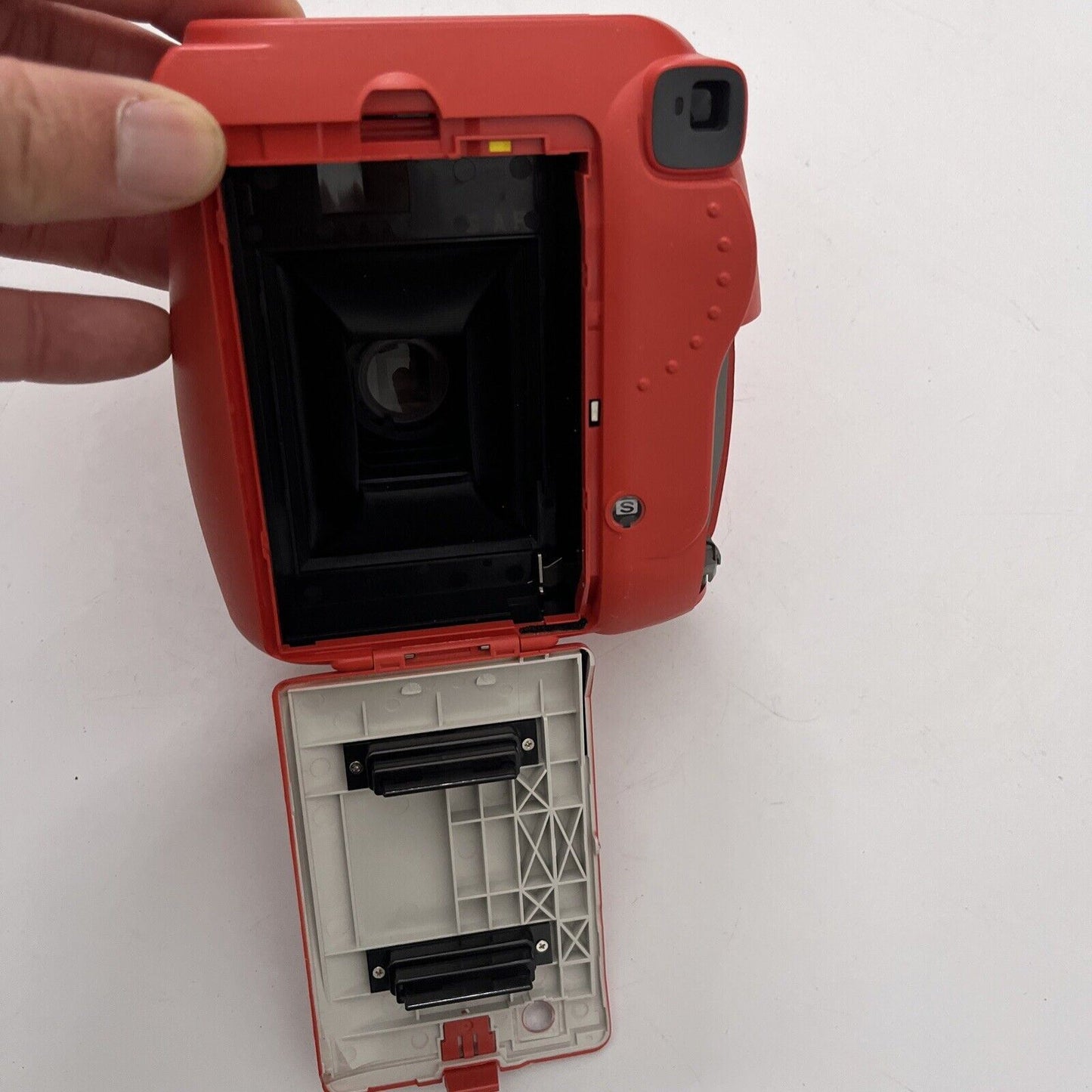 Fujifilm instax Mini 8 Polaroid Camera Red - Working But Missing Battery Lid