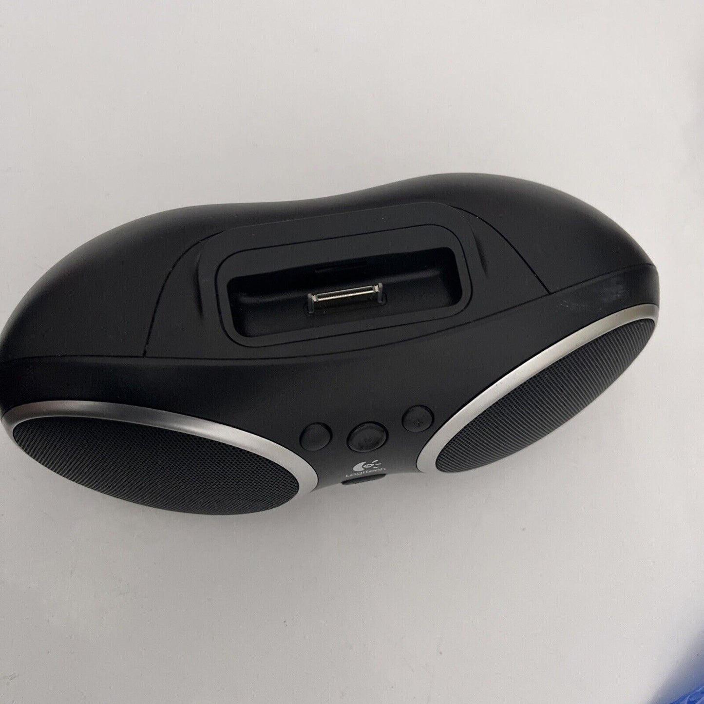 Logitech Portable Speaker S135i 30 pin Dock