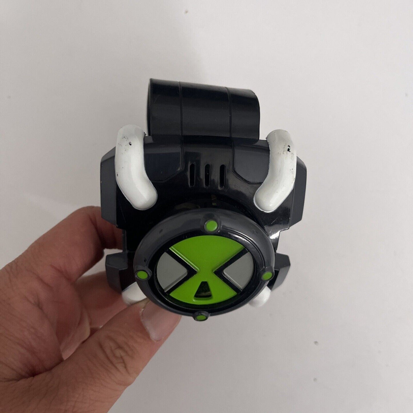 Ben 10 Omnitrix Interactive Watch Toy Talking Lights Sounds