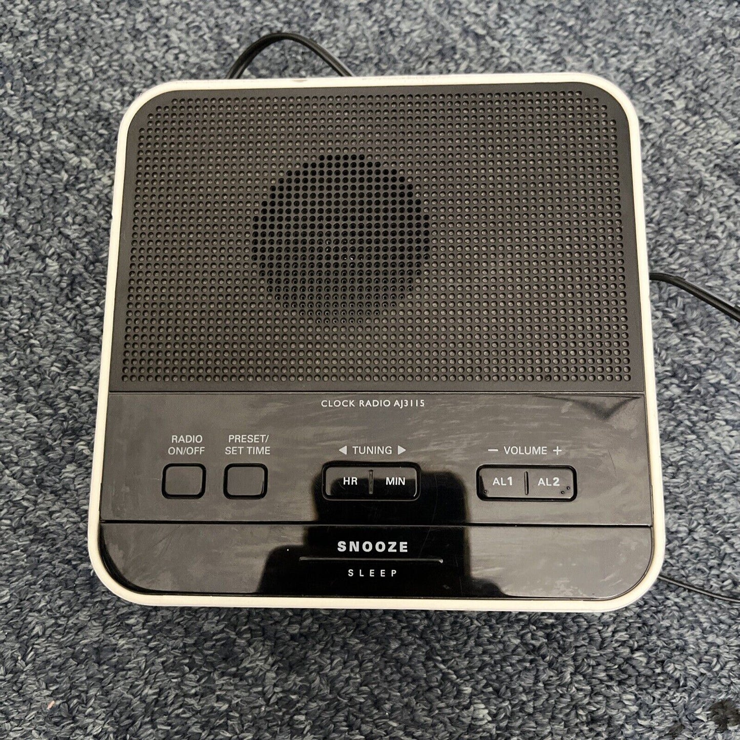 Philips Clock Alarm AM/FM Radio AJ3115 with Snooze Function