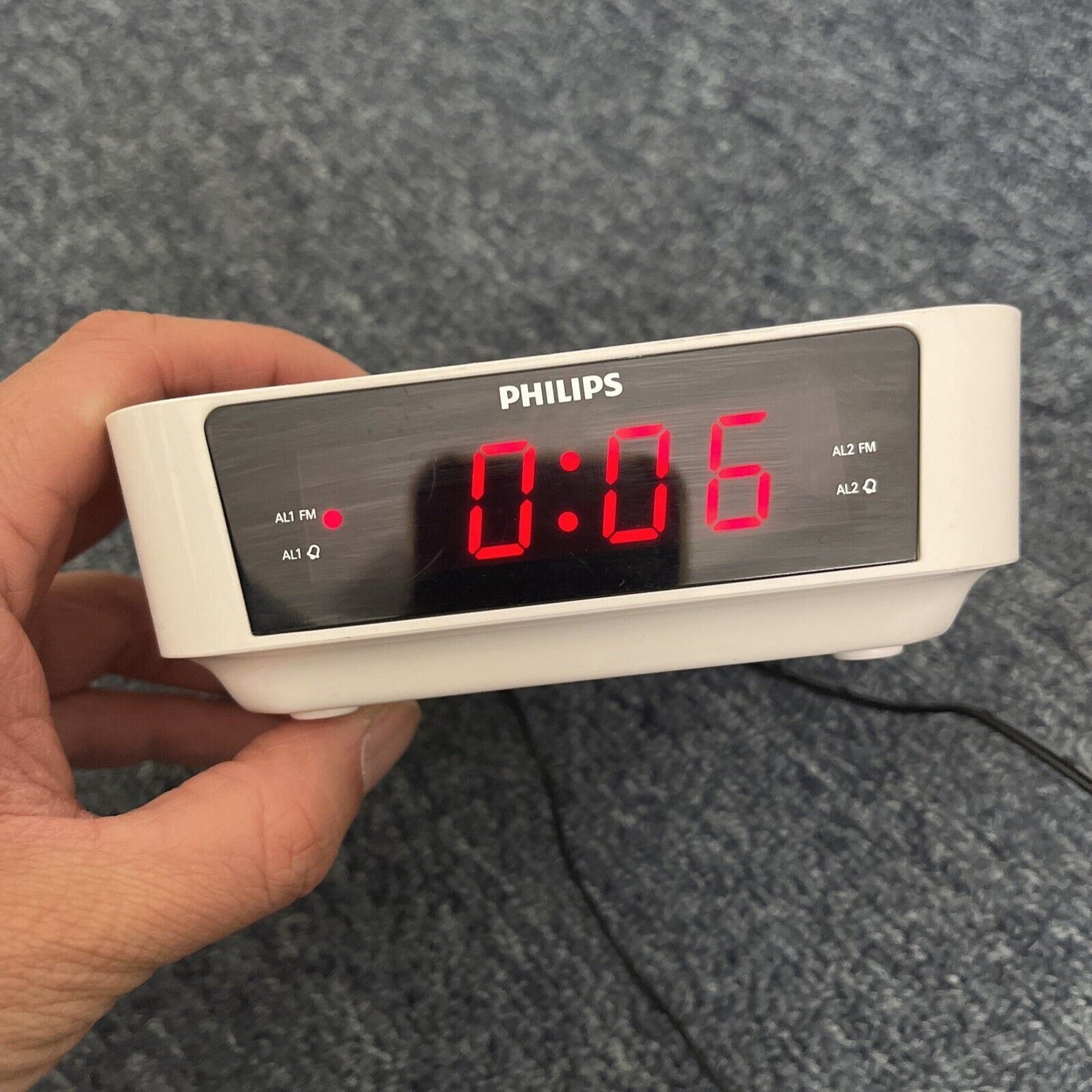 Philips Clock Alarm AM/FM Radio AJ3115 with Snooze Function