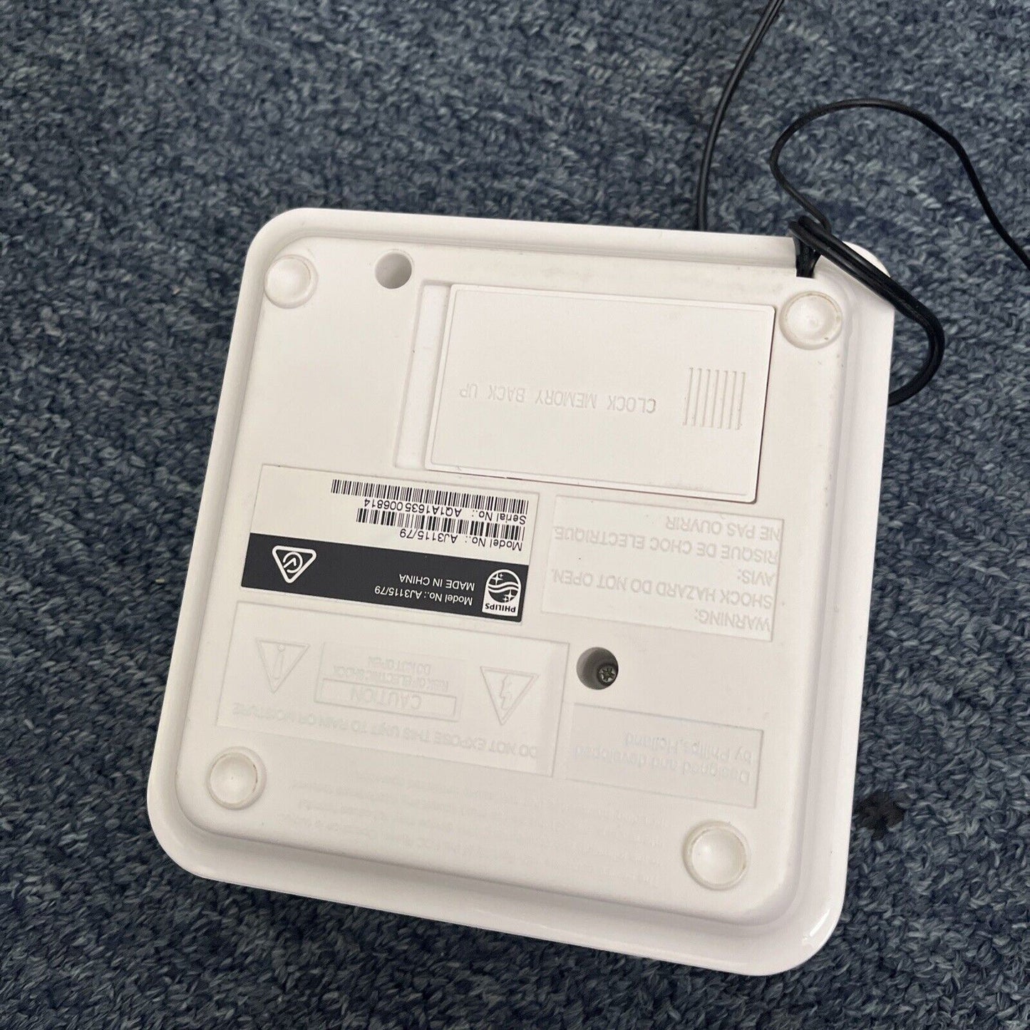 Philips Clock Alarm AM/FM Radio AJ3115 with Snooze Function