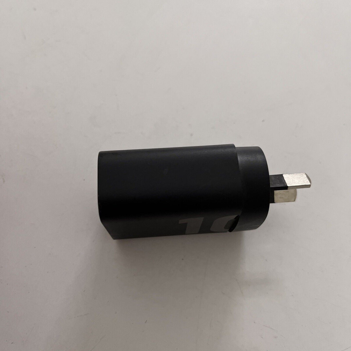 Genuine Motorola MC-105 USB AC adapter 5V 2A
