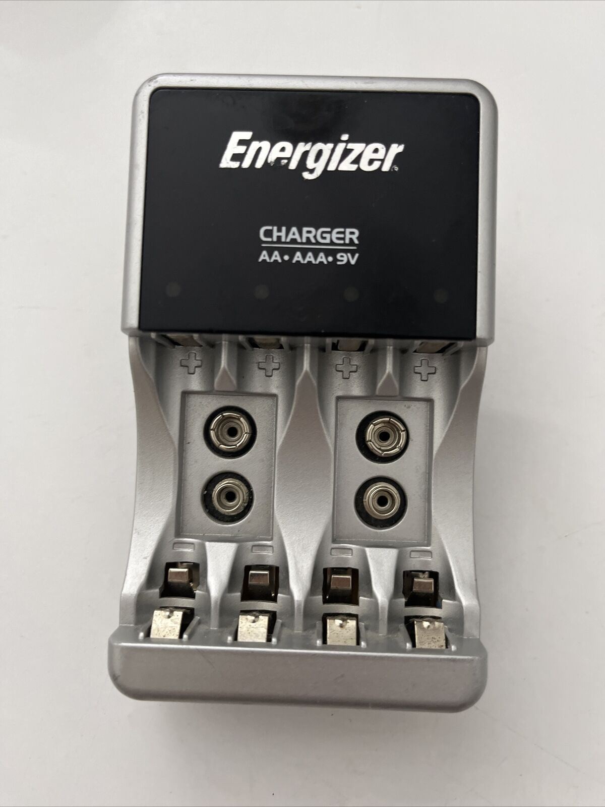 Energizer CHCC-A Battery Charger for Ni-MH AA, AAA, 9V