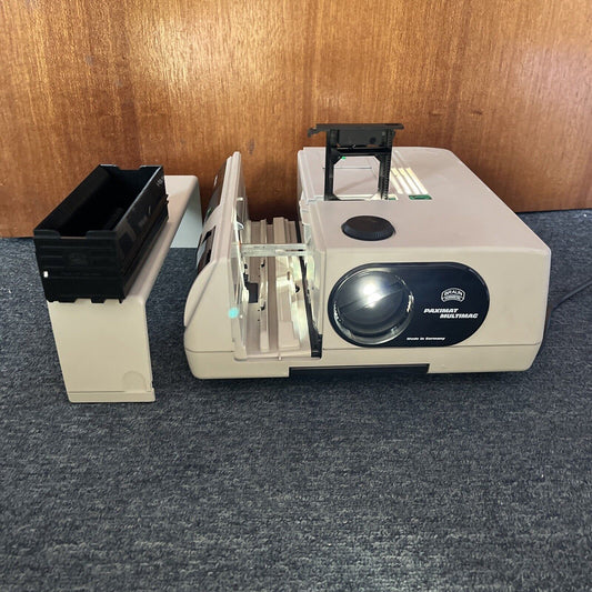 Braun Paximat Multimag 250 AF-I Auto focus Slide Projector