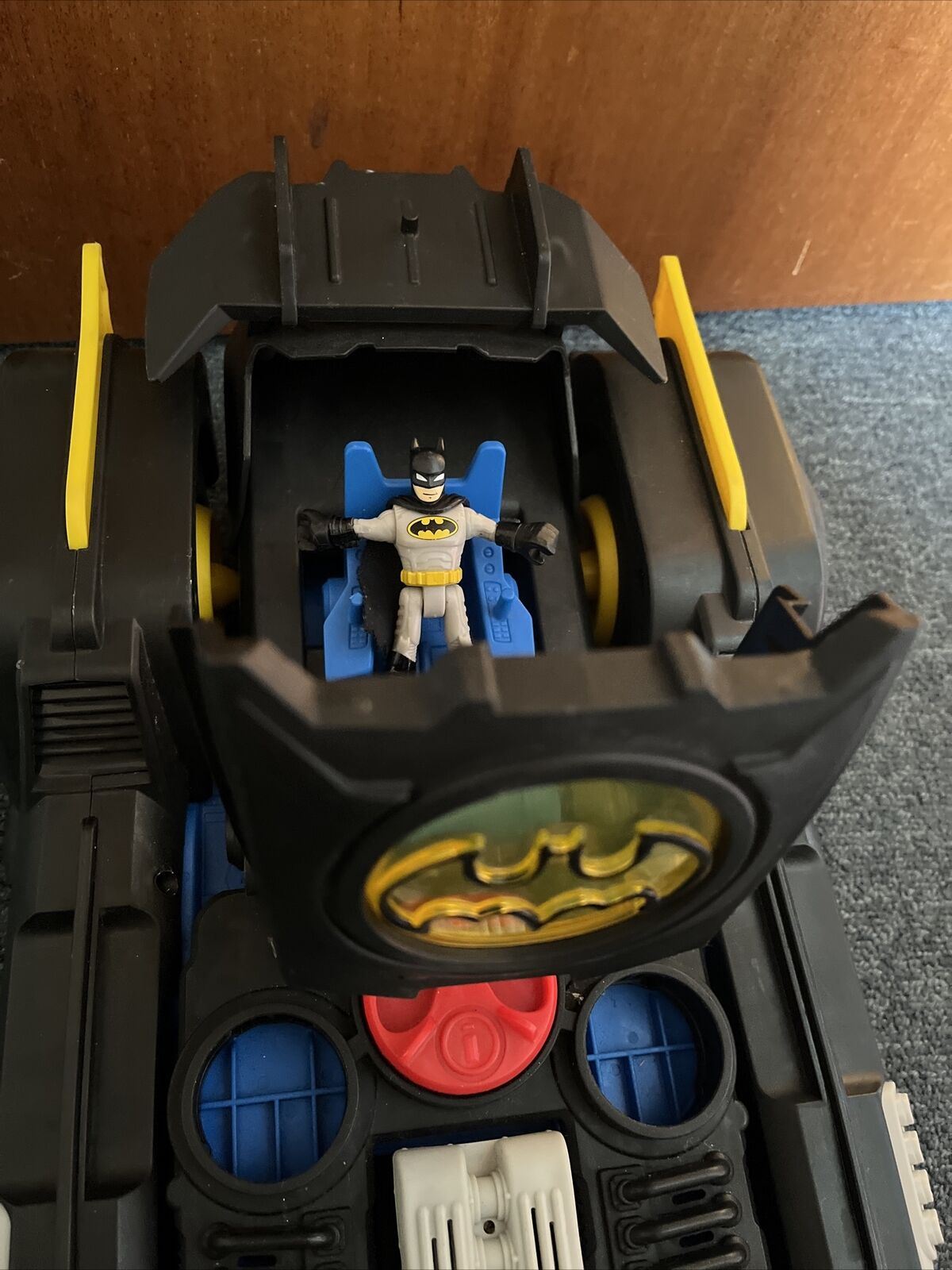 Imaginext DC Super Friends Ultimate Batmobile Transforming with Remote Control