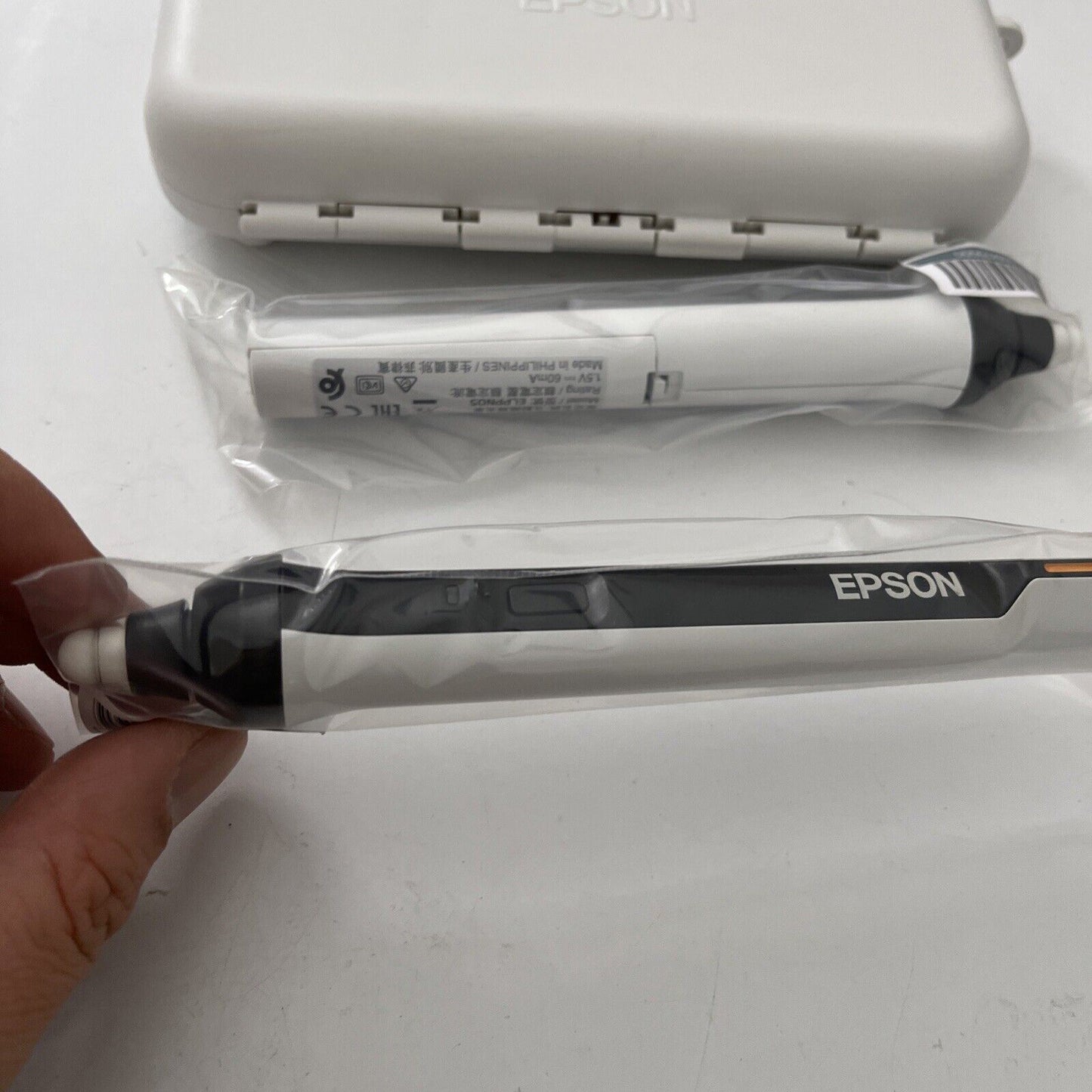 Epson Easy Interactive Pen ELPPN05 Set Of 2 For Projector Retro Unit Epson easy interactive pen elppn05 set of 2 for projector retro unit