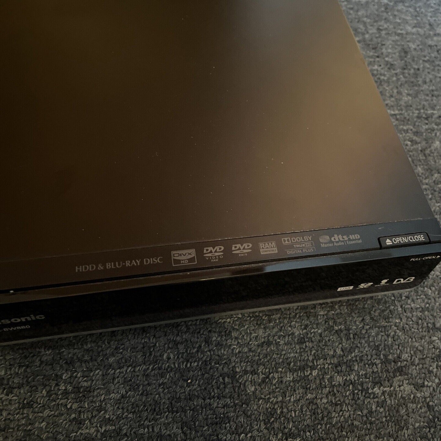 Panasonic DMR-BW880 HD Dual Recording Blu-ray Disc Recorder 500GB