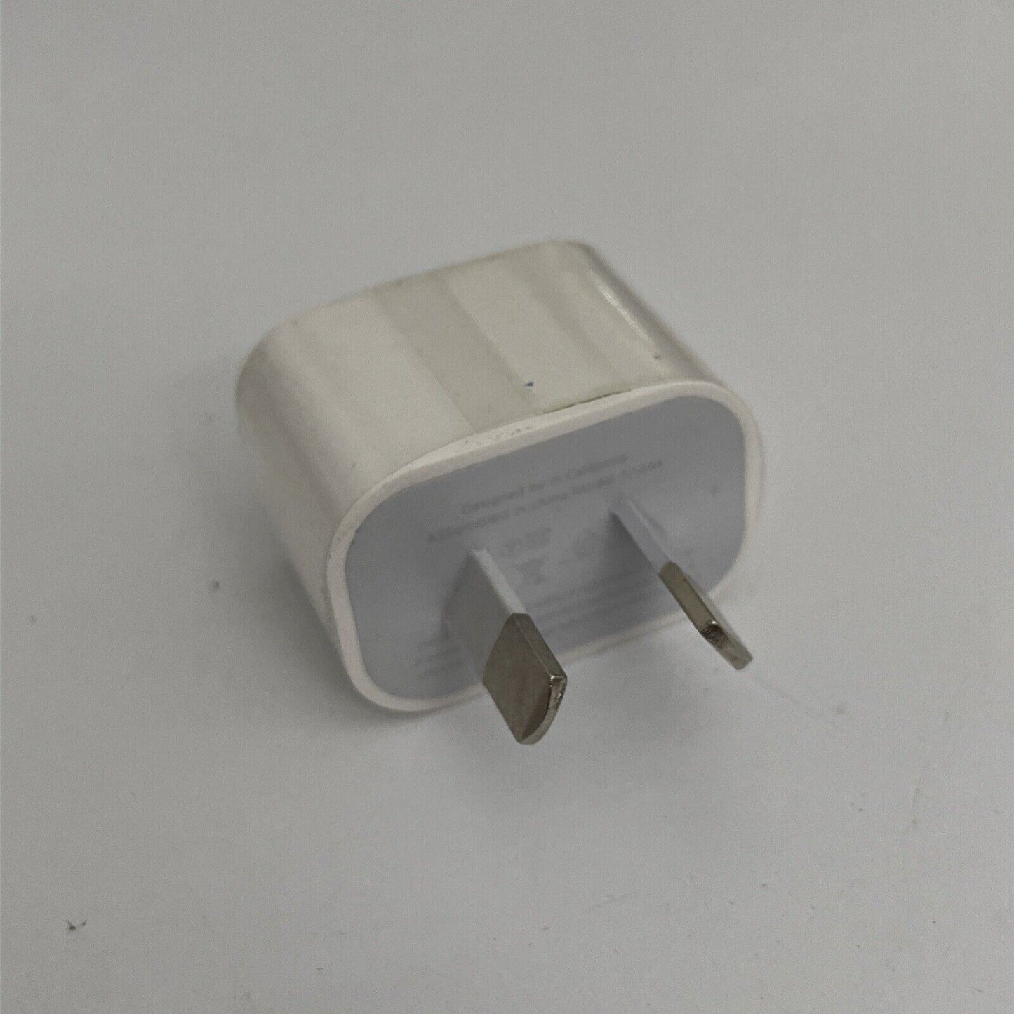 Genuine Apple A1444 USB Charger for Apple iPhone iPod iPad