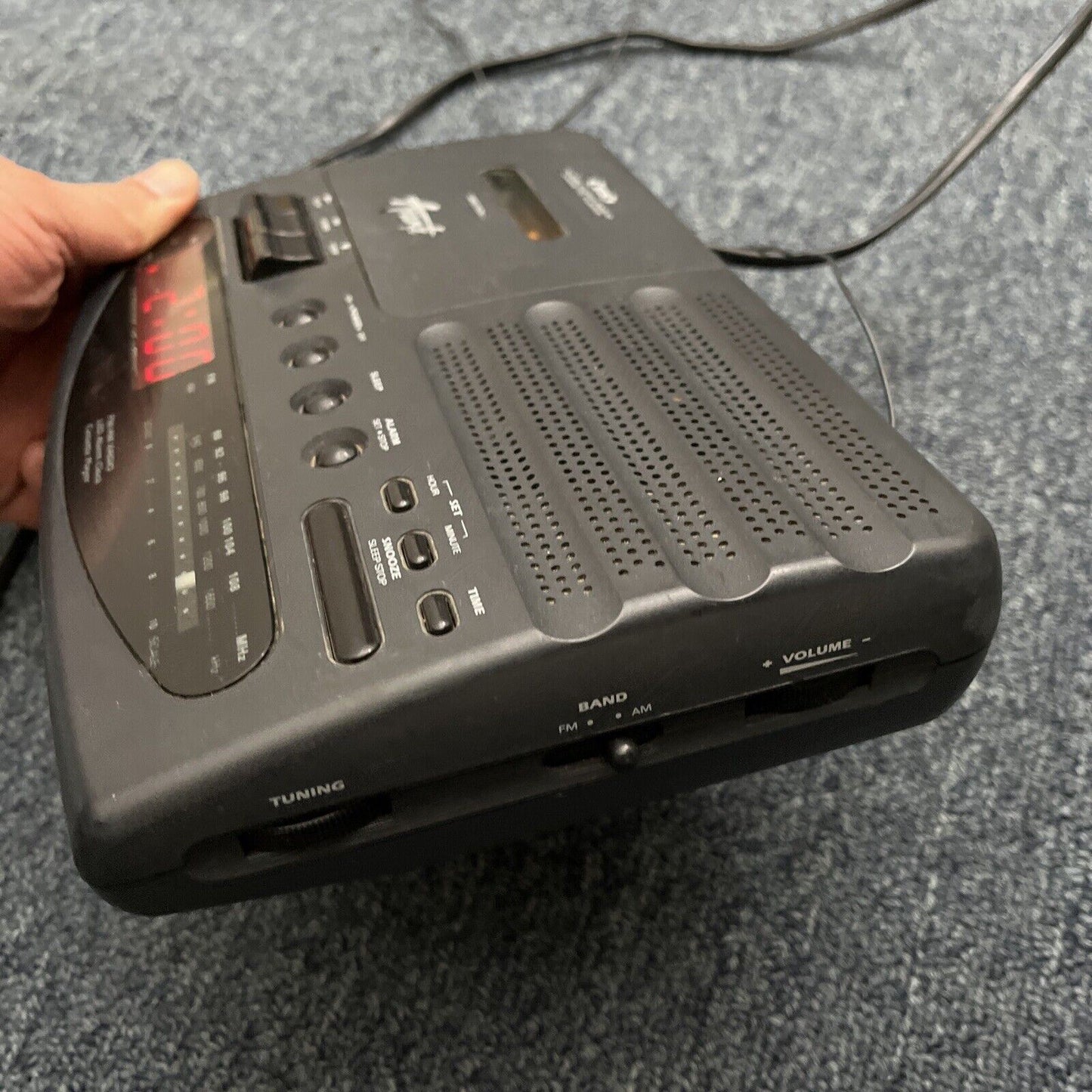 Avante CR-650 Cassette Alarm Clock Radio *Requires Belt Replacement