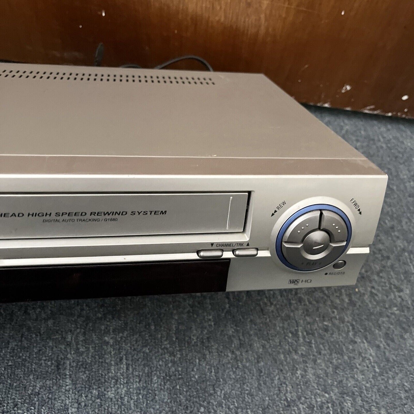 DSE VCR VHS Player Recorder PAL G1680