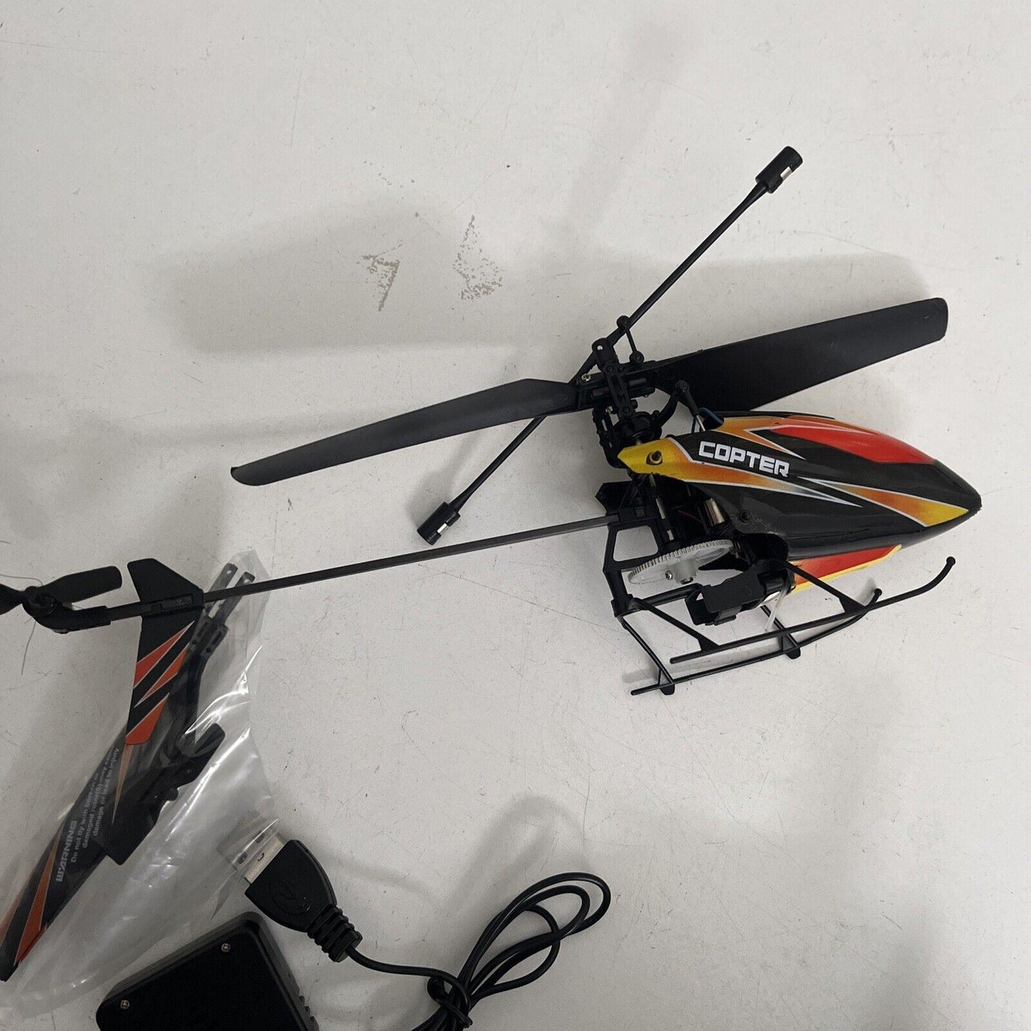 WLtoys Copter Micro Series Helicopter V911 *For parts or repair