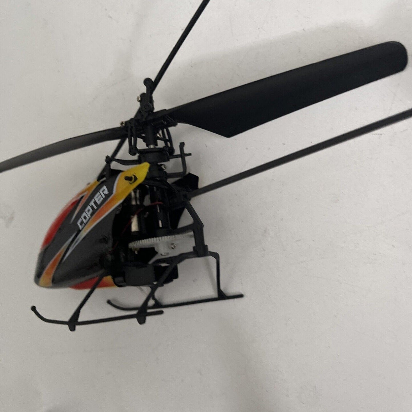 WLtoys Copter Micro Series Helicopter V911 *For parts or repair