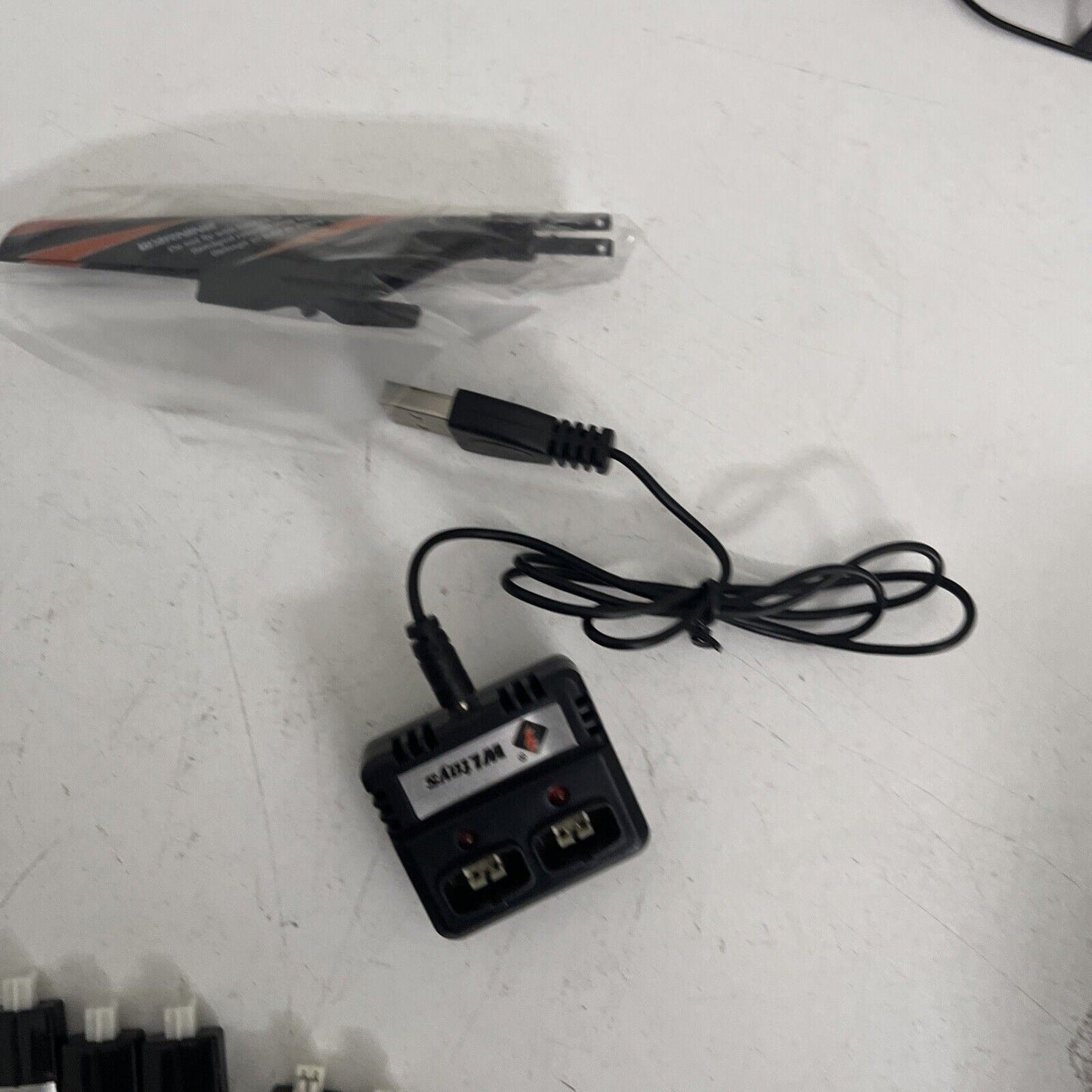 WLtoys Copter Micro Series Helicopter V911 *For parts or repair