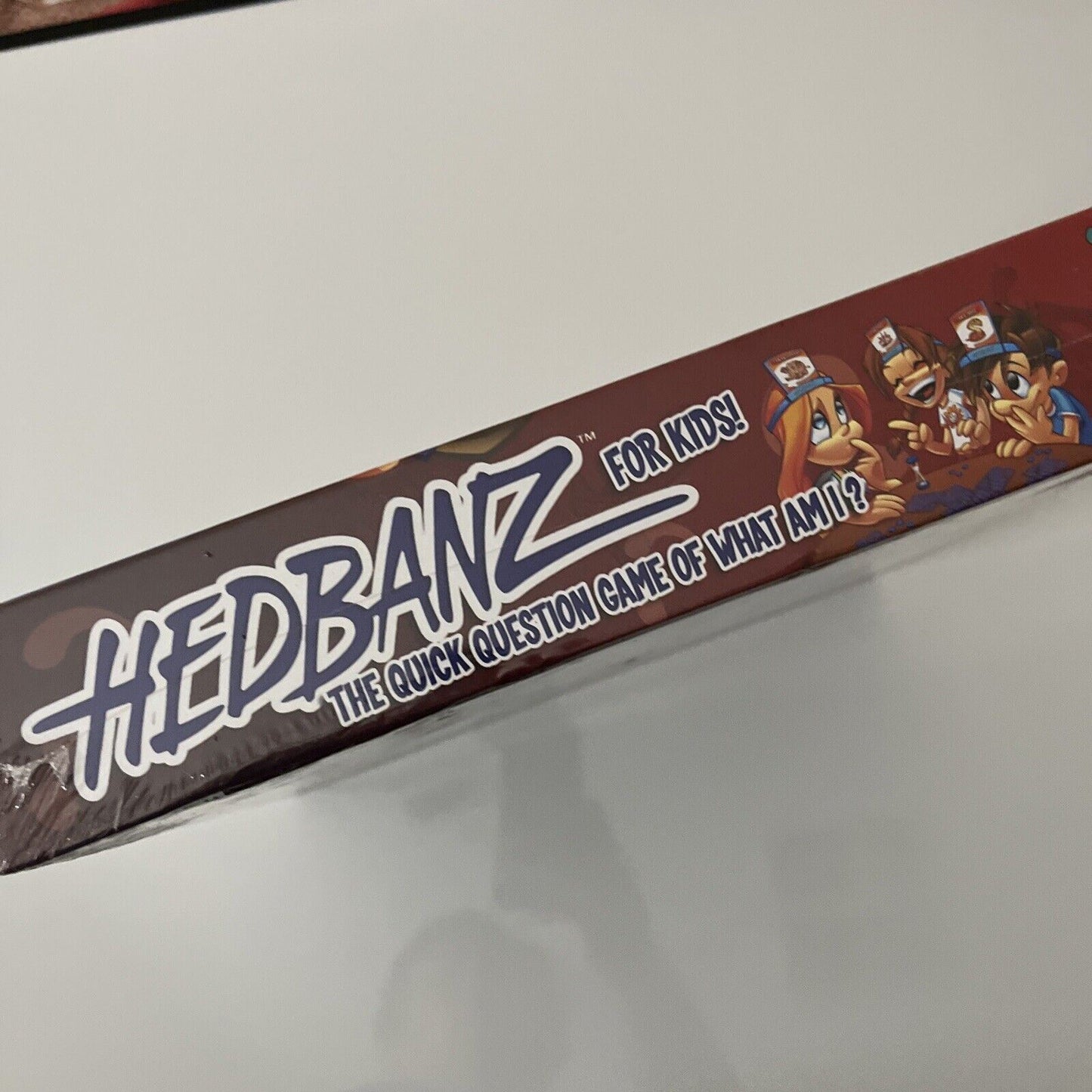 *New Sealed* Hedbanz For Kids Game Ages 7 & Up  What am I?