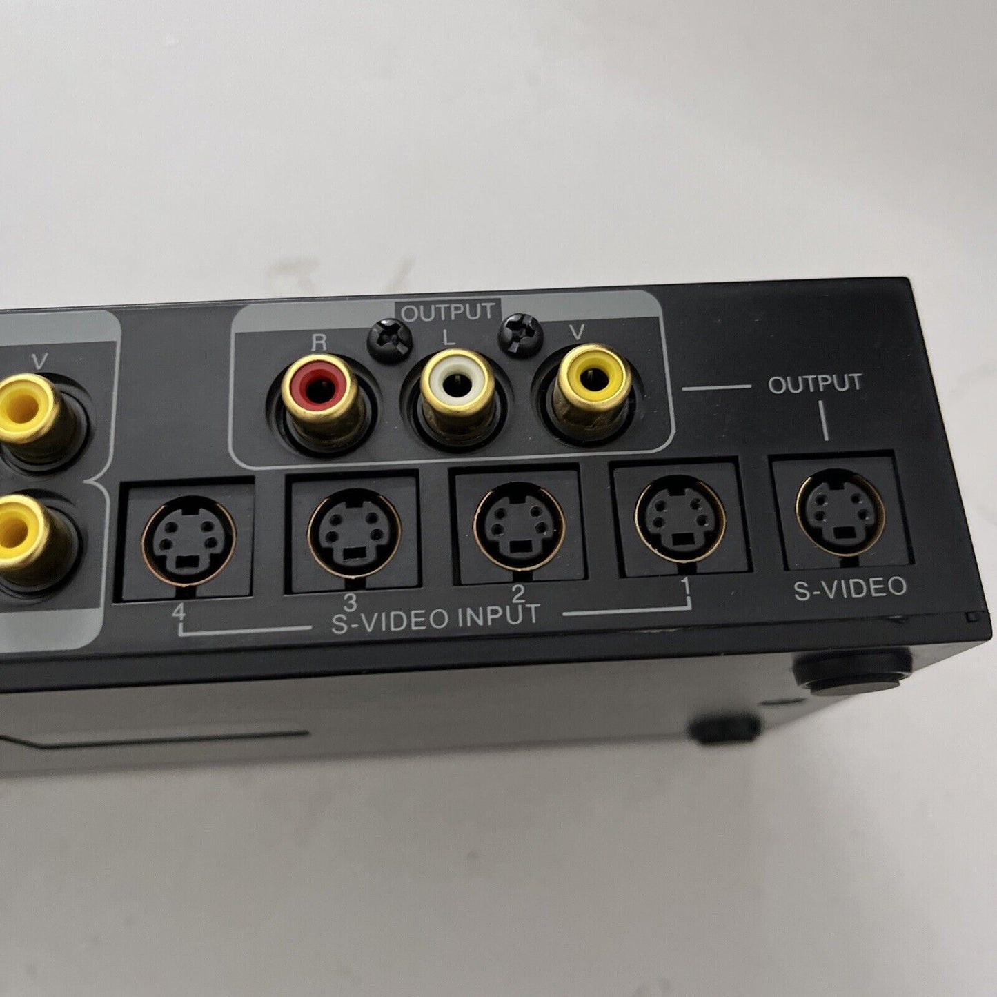 Digitech AV Compsosite RCA &  S-Video 3 Way Selector Switcher