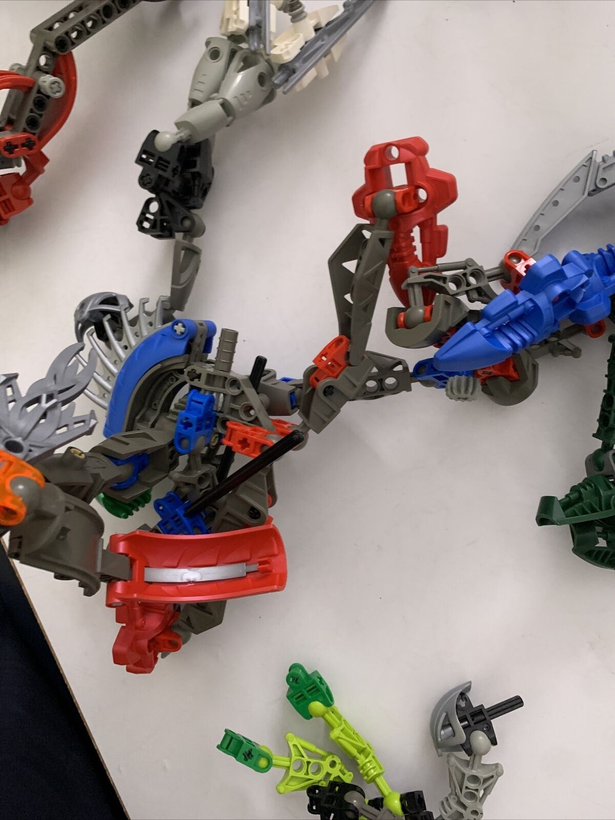 LOT DE 6 SETS LEGO BIONICLE TECHNIC | Kaufen auf LOT DE 6 SETS LEGO BIONICLE TECHNIC | Kaufen auf