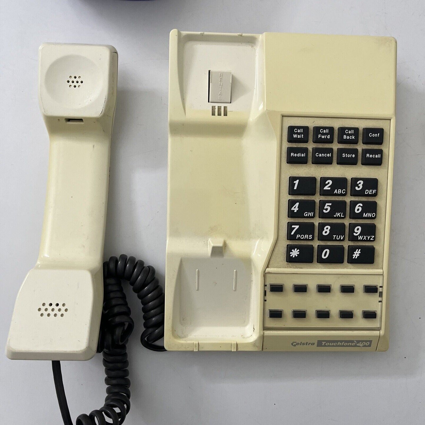 Telstra Touchfone 400 Landline Corded Phone