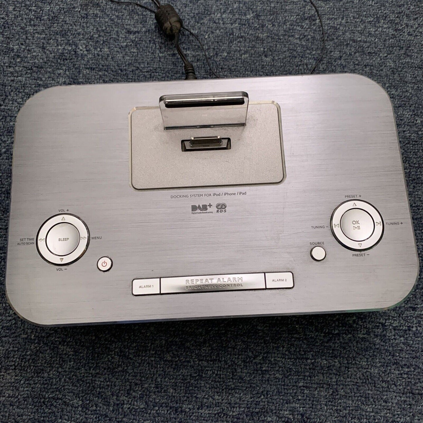 Philips DCB291/12 DAB+ Digital Radio Alarm Clock with 30-Pin iPod Dock