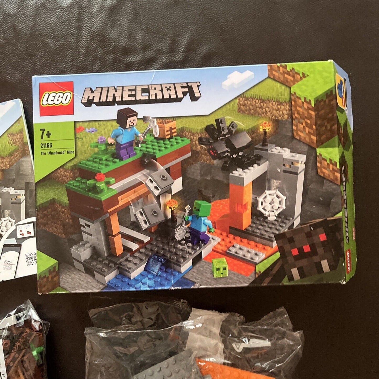 LEGO Minecraft: The Abandoned Mine (21166) *Missing Pieces/Uncounted*