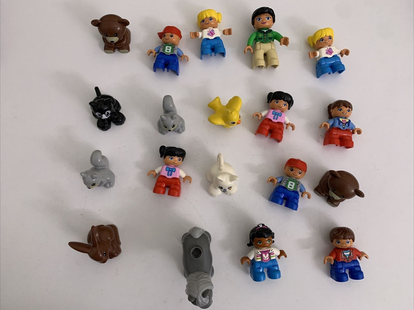 19x Lego Duplo Assorted Characters & Animals