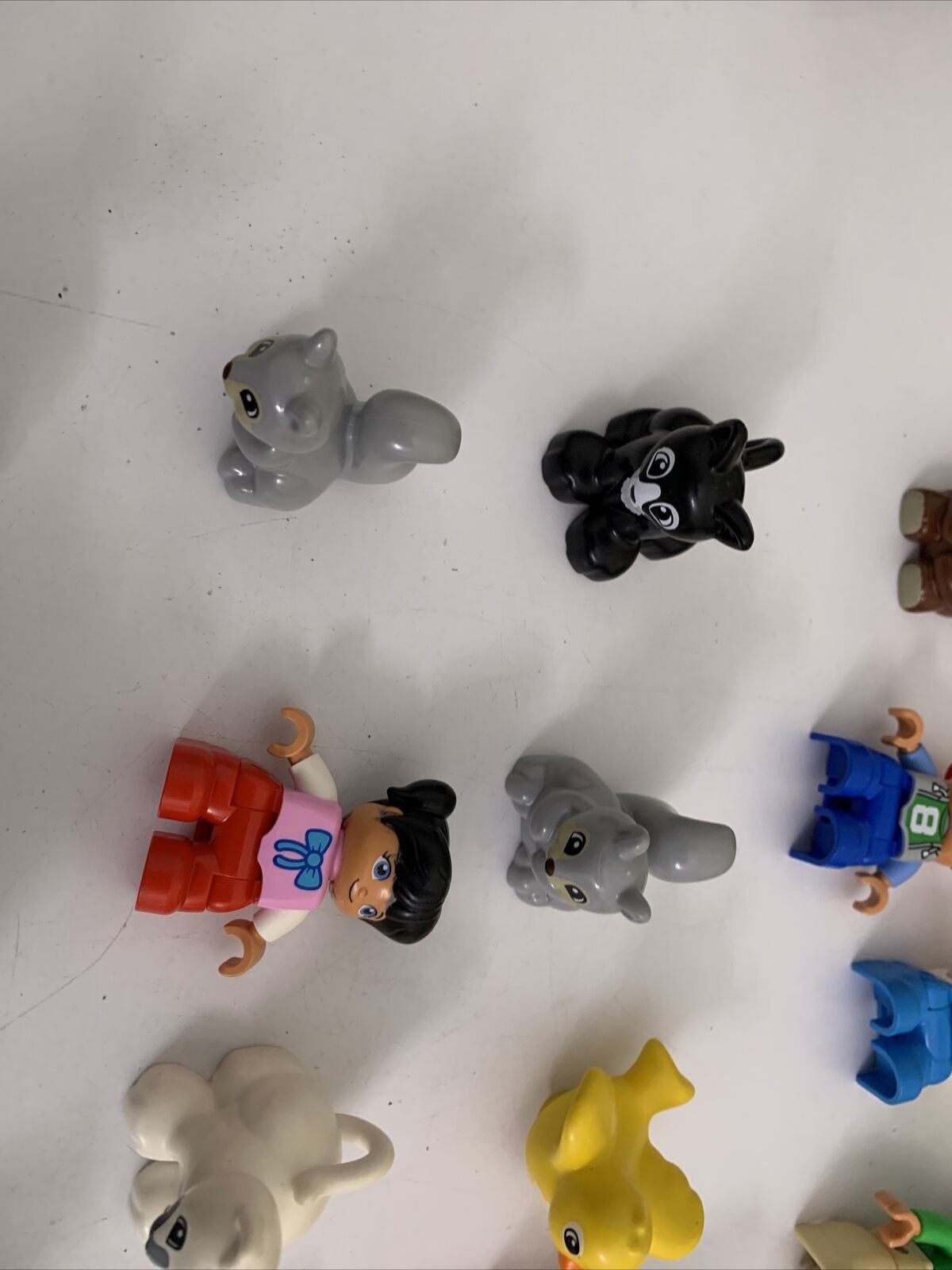 19x Lego Duplo Assorted Characters & Animals