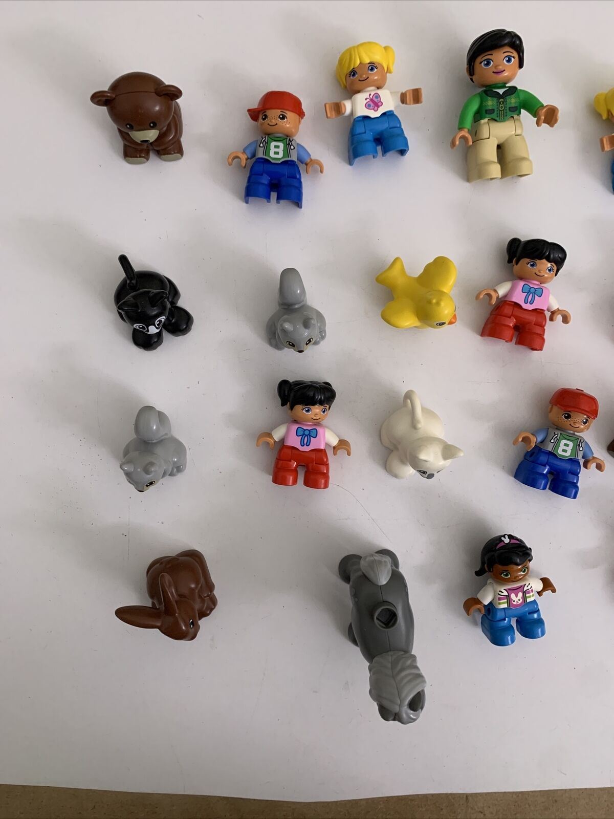 19x Lego Duplo Assorted Characters & Animals