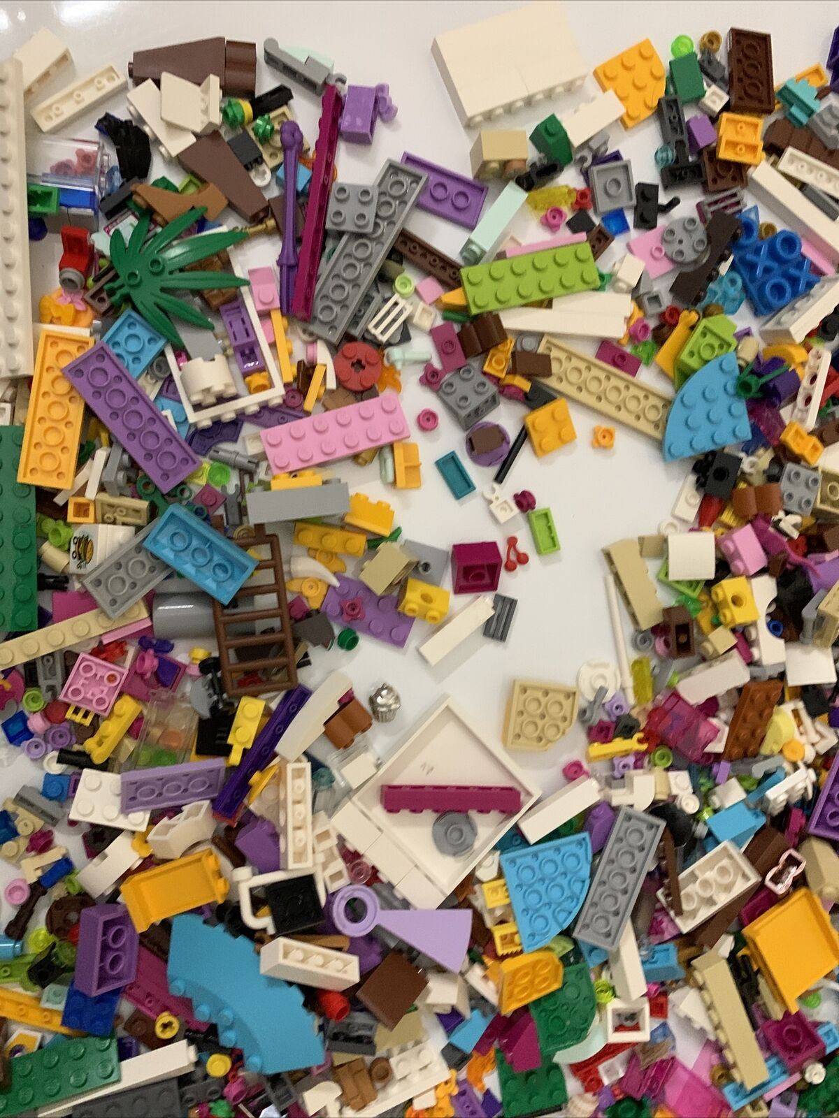 Genuine Lego Bulk Assorted 805g Mixed Variety Lot