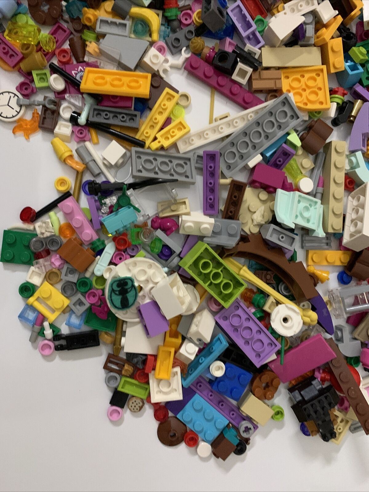 Genuine Lego Bulk Assorted 805g Mixed Variety Lot