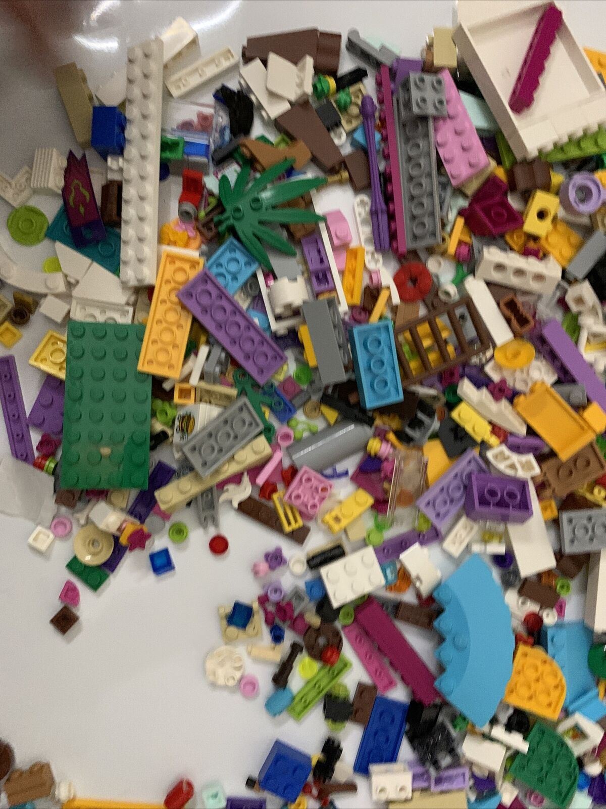 Genuine Lego Bulk Assorted 805g Mixed Variety Lot