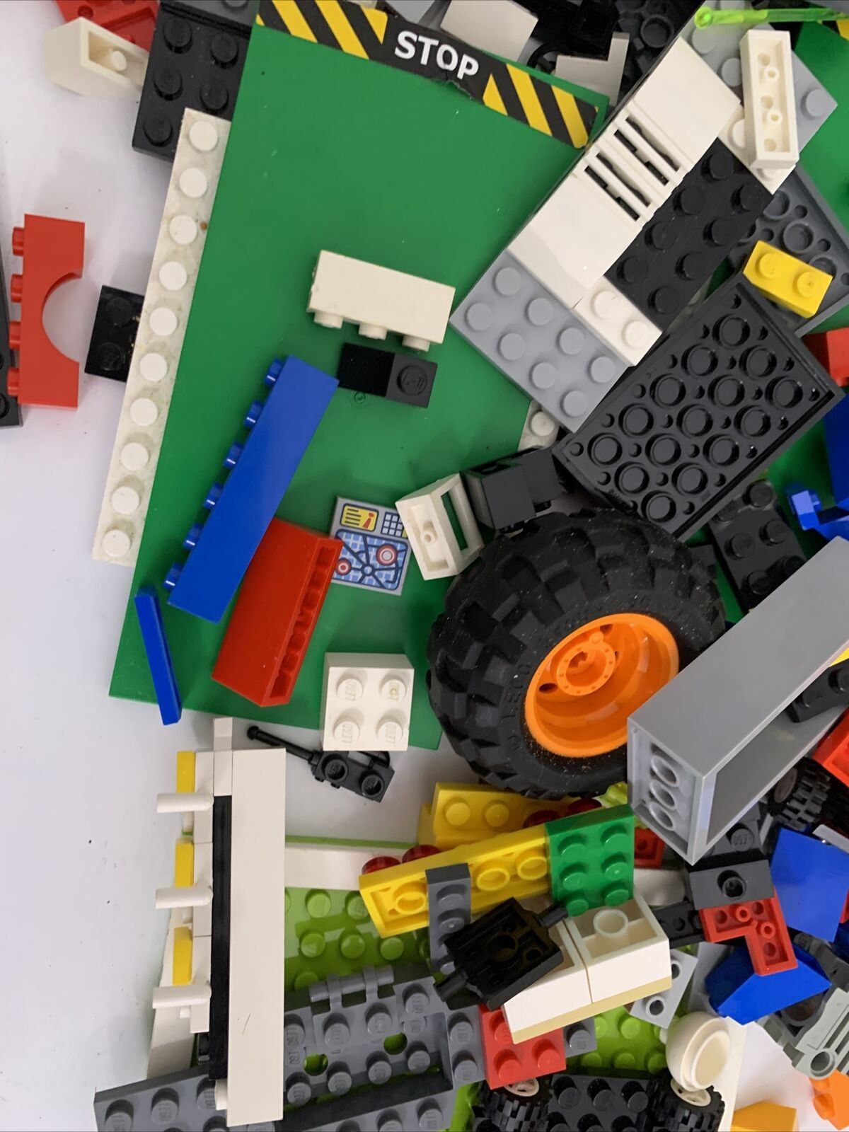 Lego Bulk Various Assorted Mix Wheels etc 1.04kg Genuine