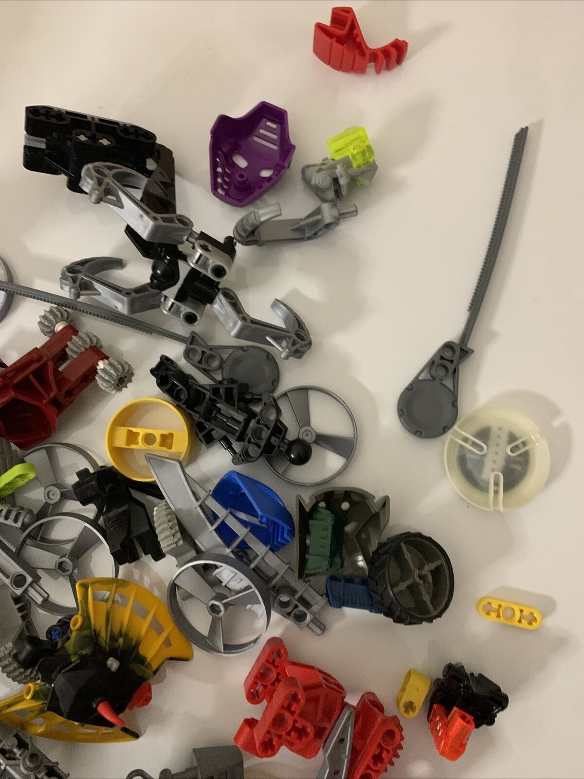 Lego Bionicle Bulk Variety Lot Swords Weapons Parts etc + Manual 975g