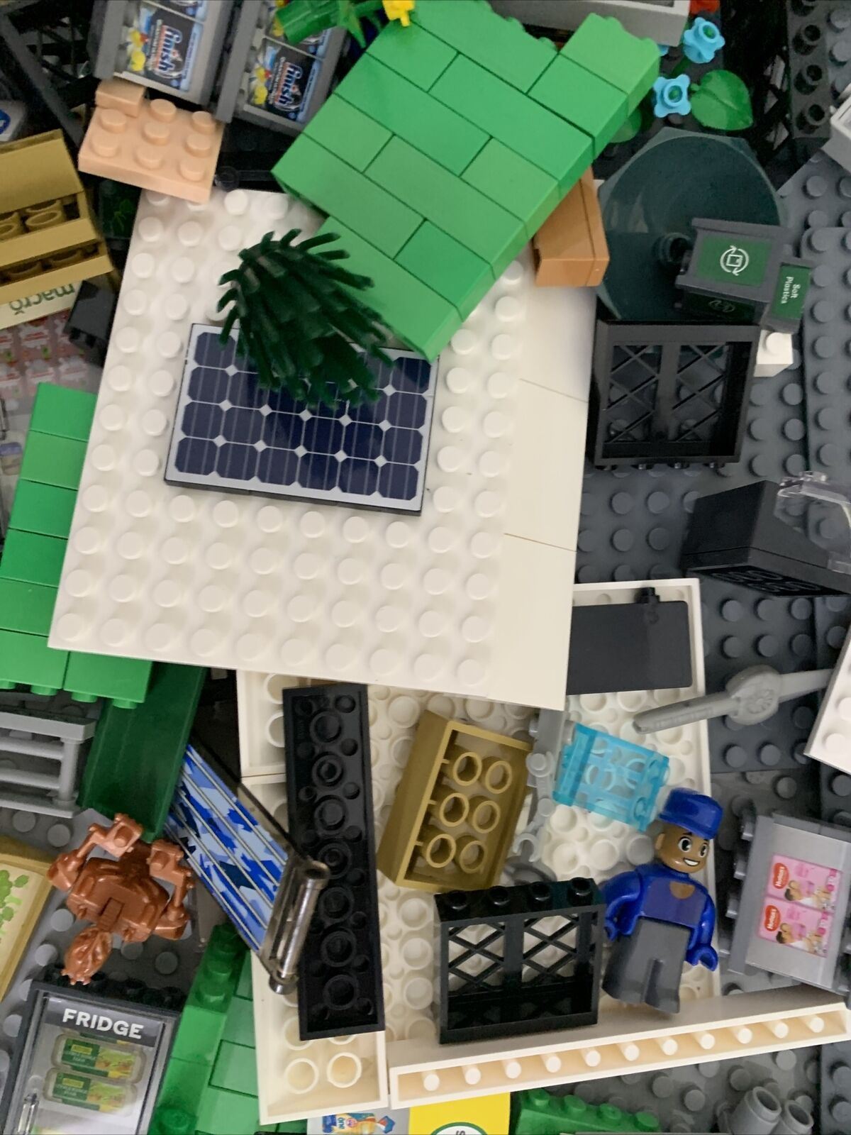 Bunnings Woolworths Assorted Variety Building Blocks Bulk 1.3kg