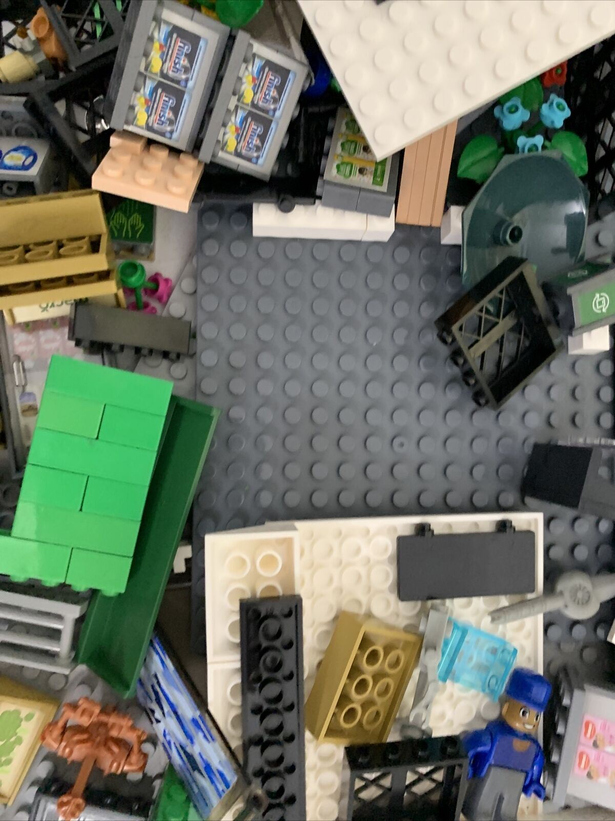 Bunnings Woolworths Assorted Variety Building Blocks Bulk 1.3kg