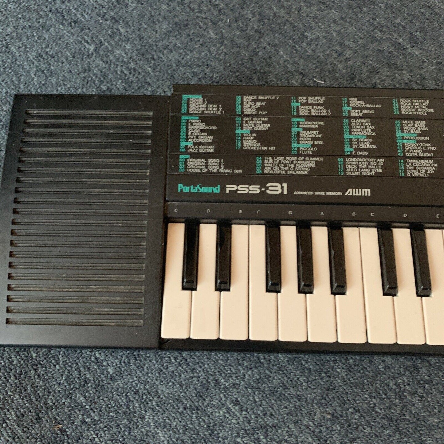 Vintage Yamaha PortaSound PSS-31 Electronic Keyboard 49 Keys 1992
