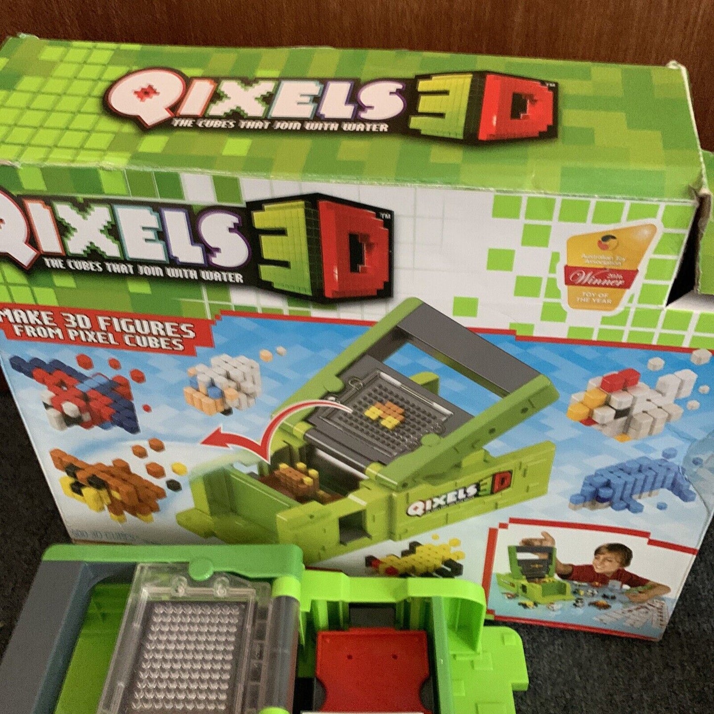 Qixels 3D Maker with Extra Qixels